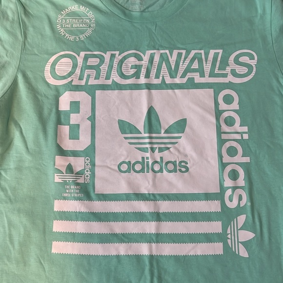 Adidas Originals T-Shirt - Picture 2 of 7